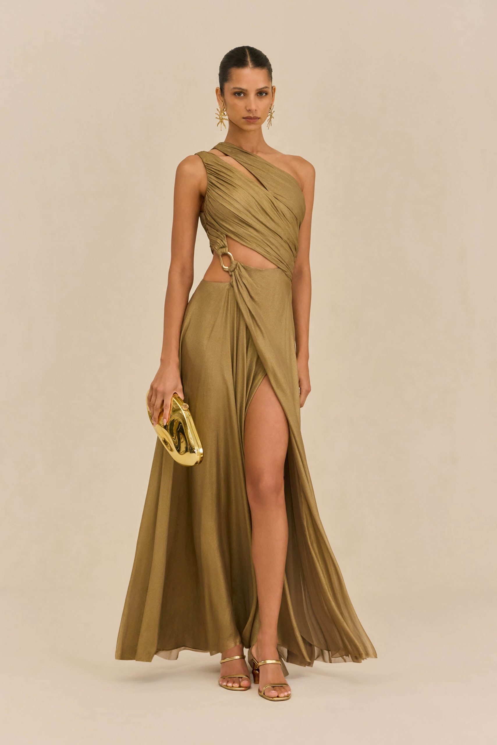 251110_DR_CULT_GAIA_R26_RESHOOTS_20_ZAN_GOWN_GOLD_0007_WEBBED-scaled