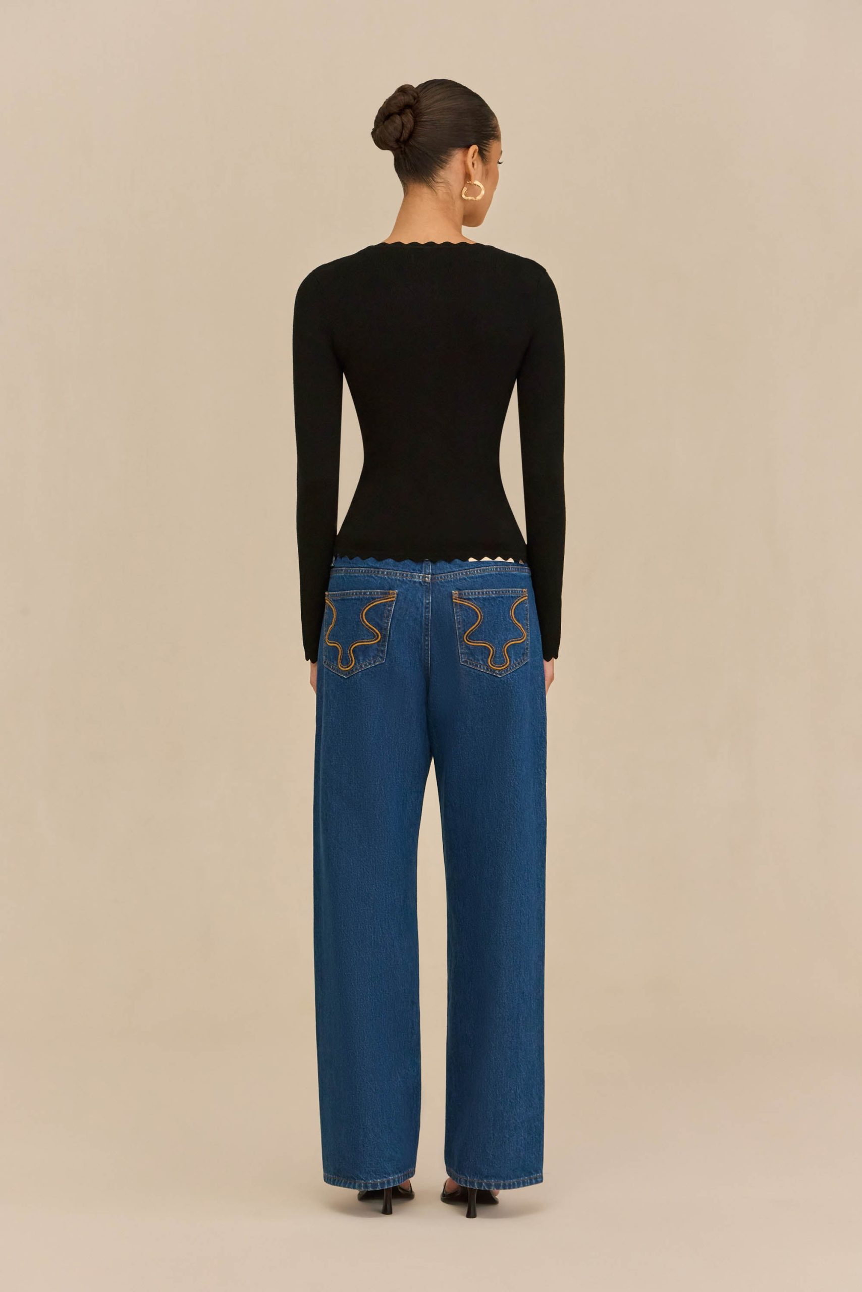 251110_DR_CULT_GAIA_R26_RESHOOTS_34_JEAN_TOP_BLK_0033_WEBBED-scaled