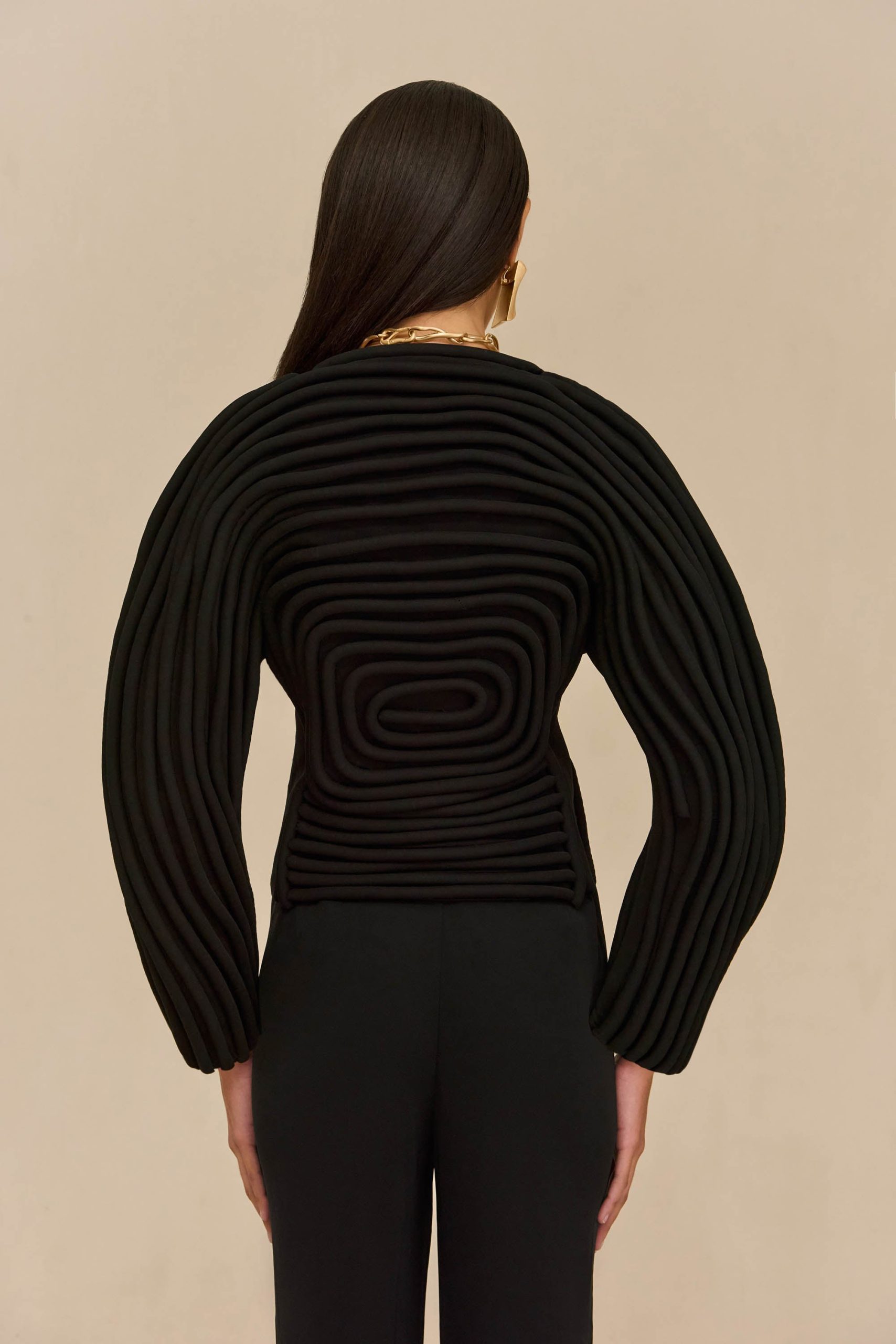 251110_DR_CULT_GAIA_R26_RESHOOTS_62_NOLWEN_JACKET_BLK_0038_WEBBED-scaled