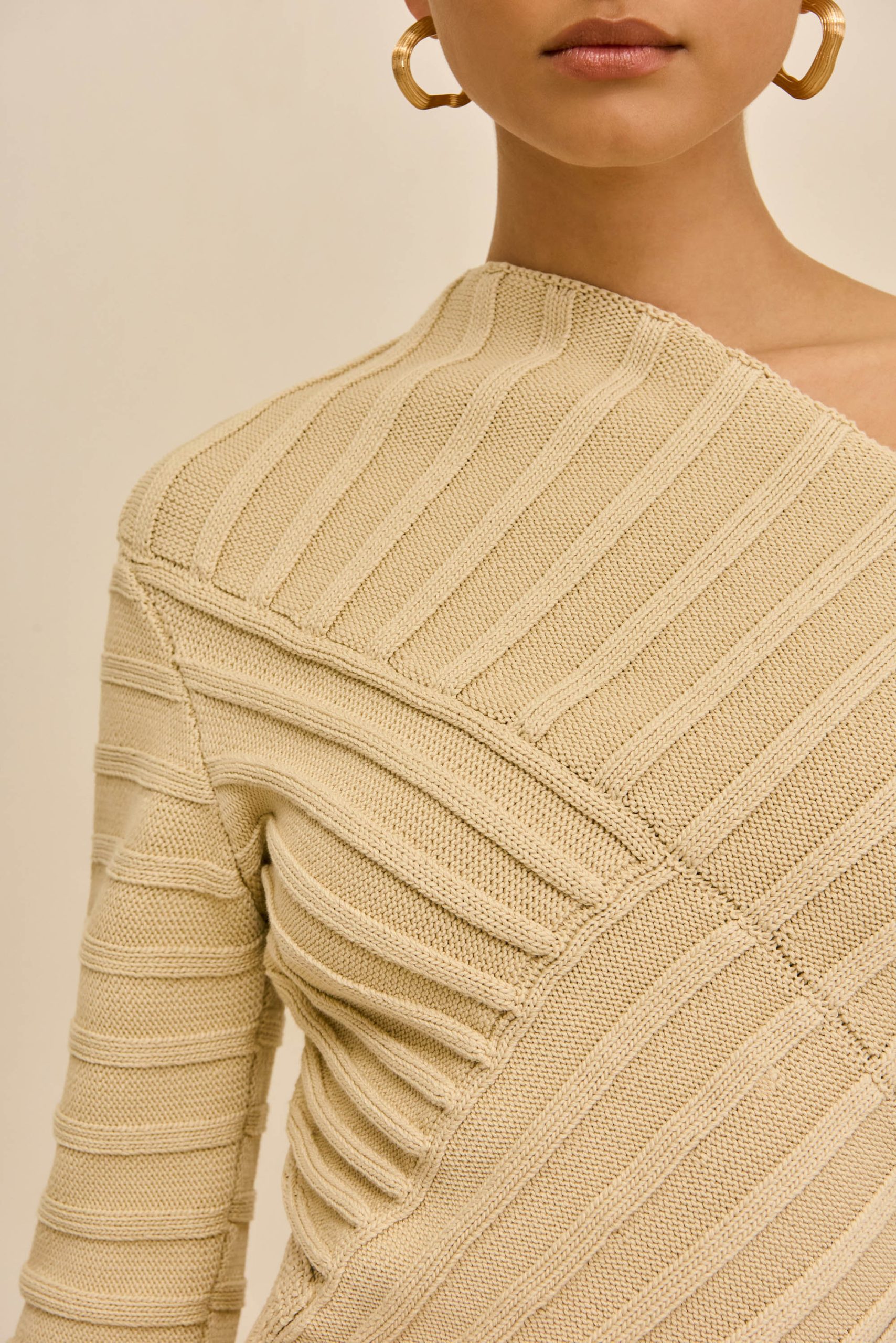 260120_DR_CG_SP_HS26_RESHT_45_JAIDEN_KNIT_TOP_0027_WEBBED-scaled