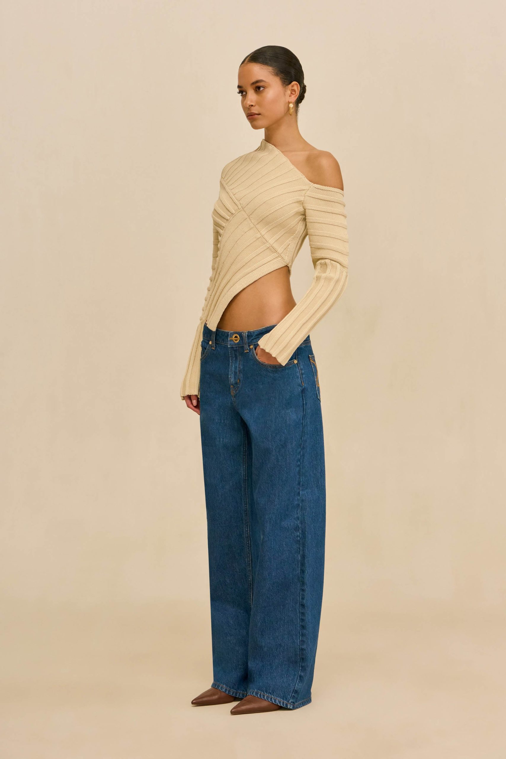 260120_DR_CG_SP_HS26_RESHT_45_JAIDEN_KNIT_TOP_0035_WEBBED-scaled