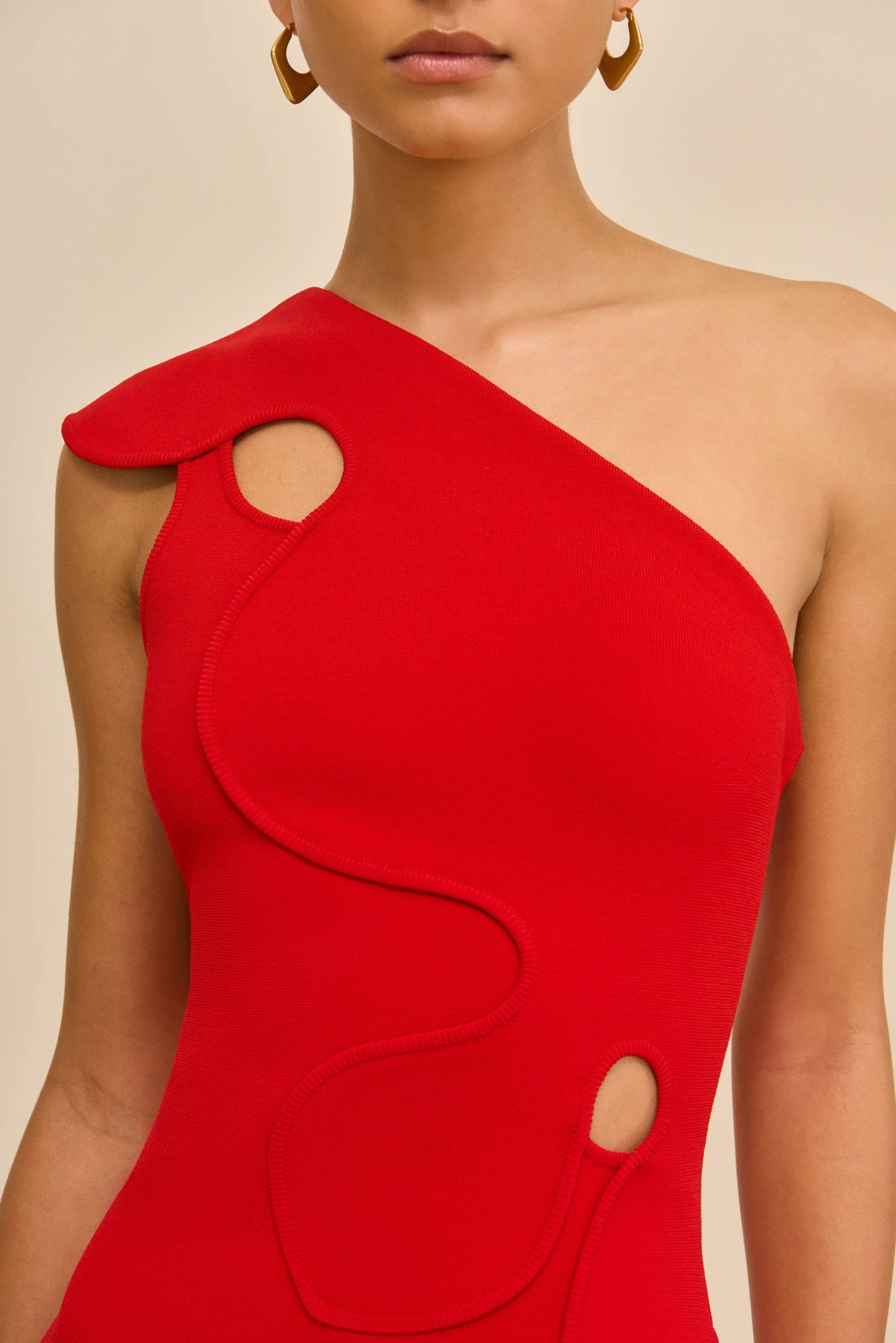 260121_DR_CG_SP_HS26_RESHT_76_LABELLA_DRESS_RED_0021_WEBBED-scaled