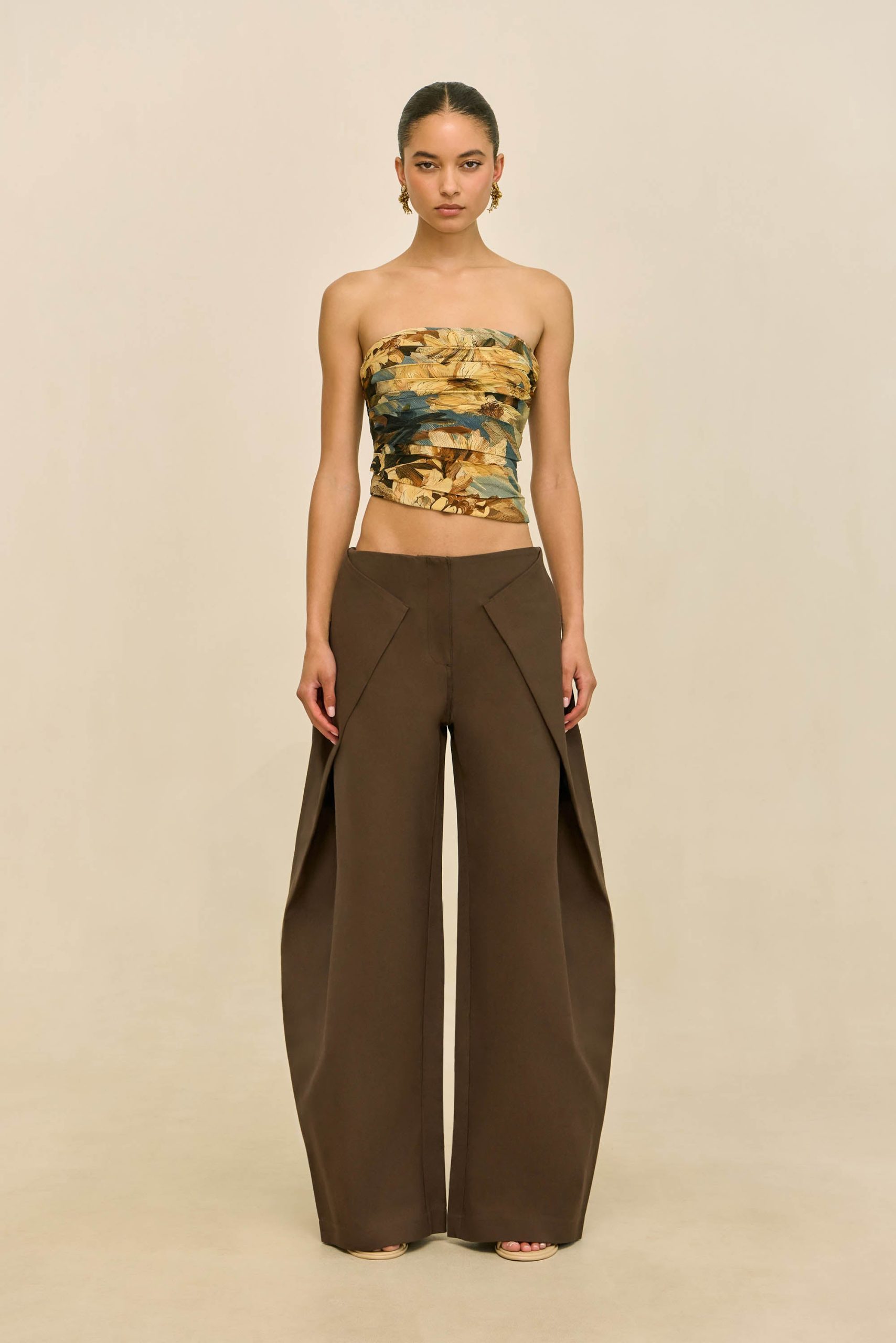260421_DR_CG_ECOM_RSHTS_81_KRESHIA_TOP_DAHLIA_ARDEN_PANT_LUAK_0007_WEBBED-scaled