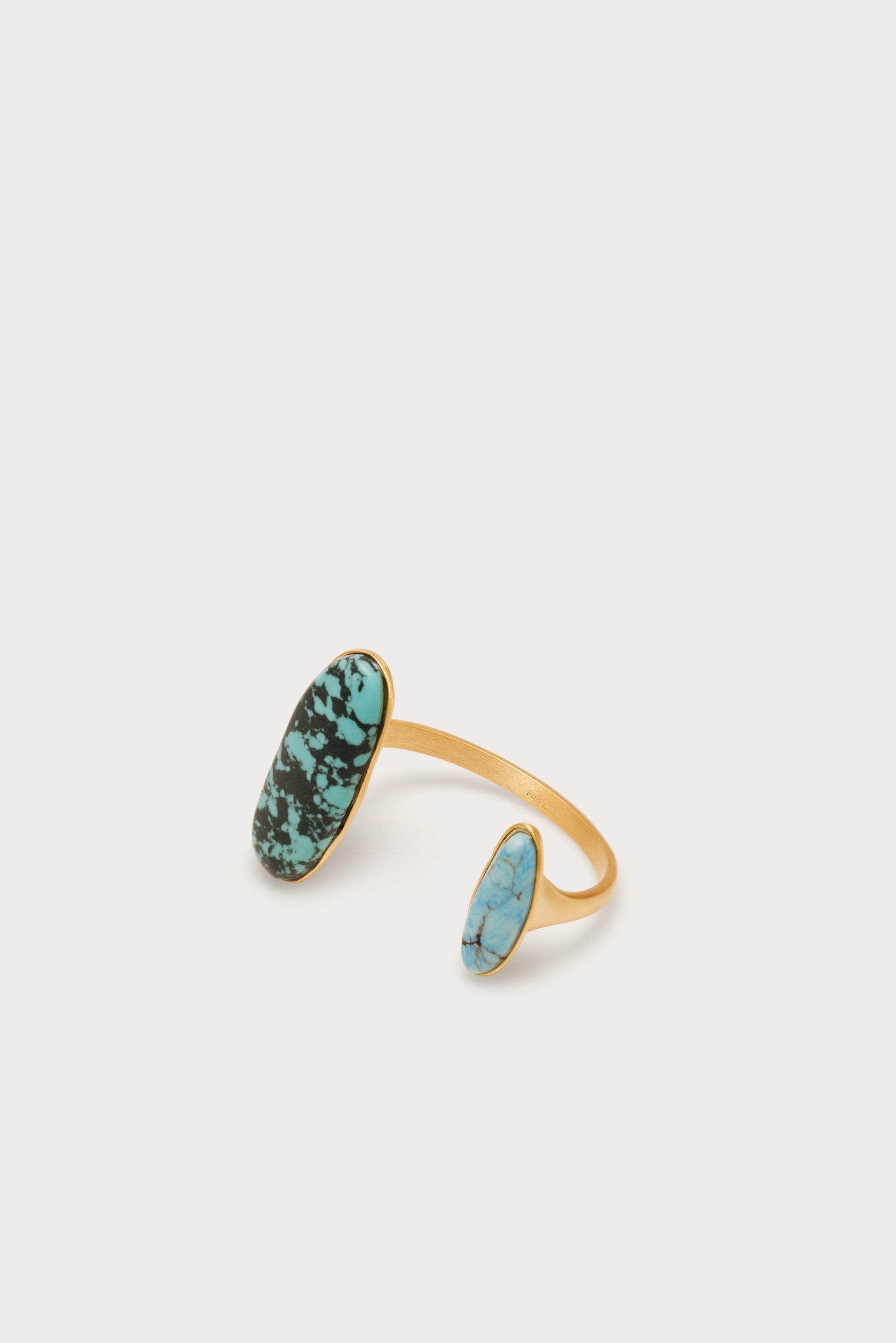 AMI CUFF