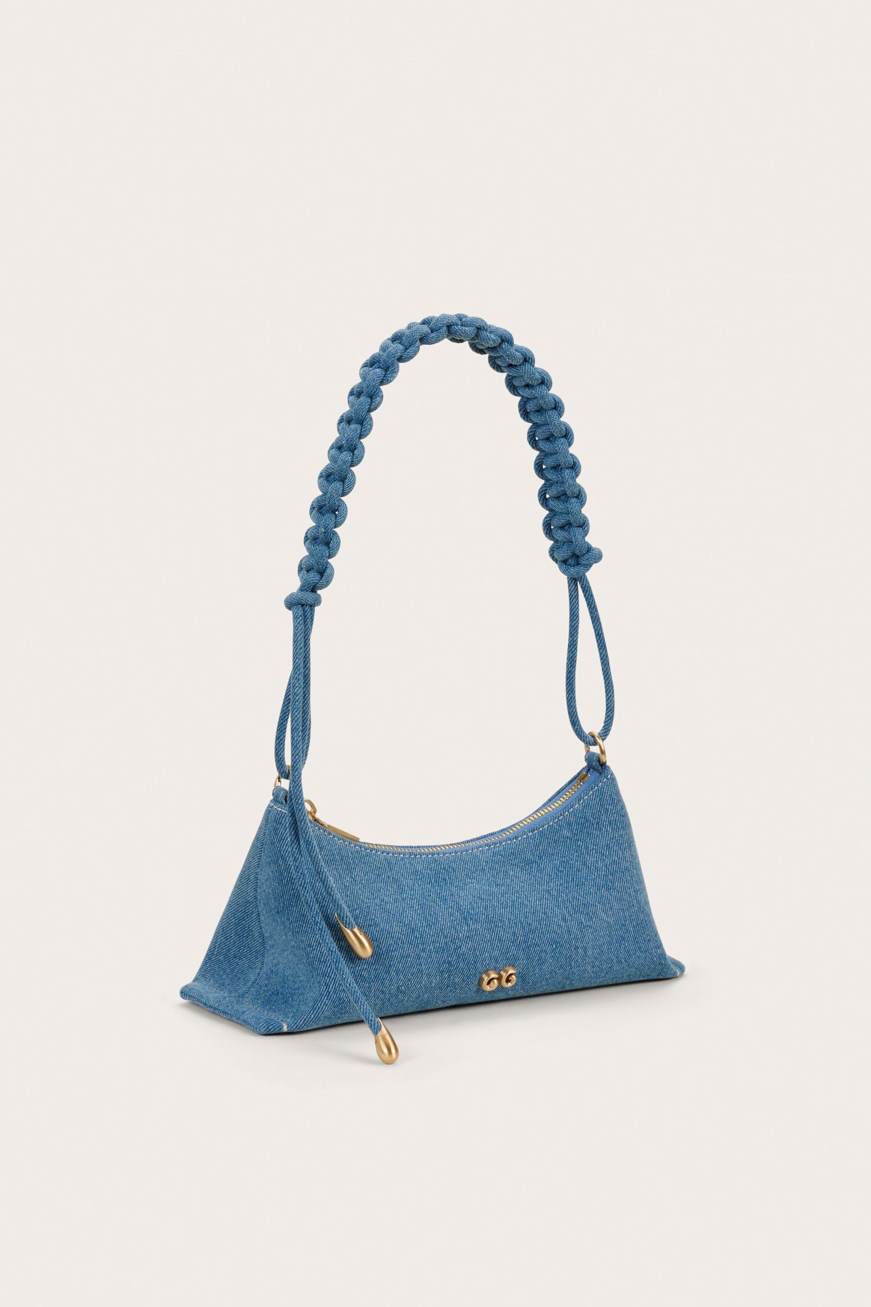 OsaShoulderDenimR_49bcd877-b312-49e0-a6a0-21e3b75cc4be-scaled