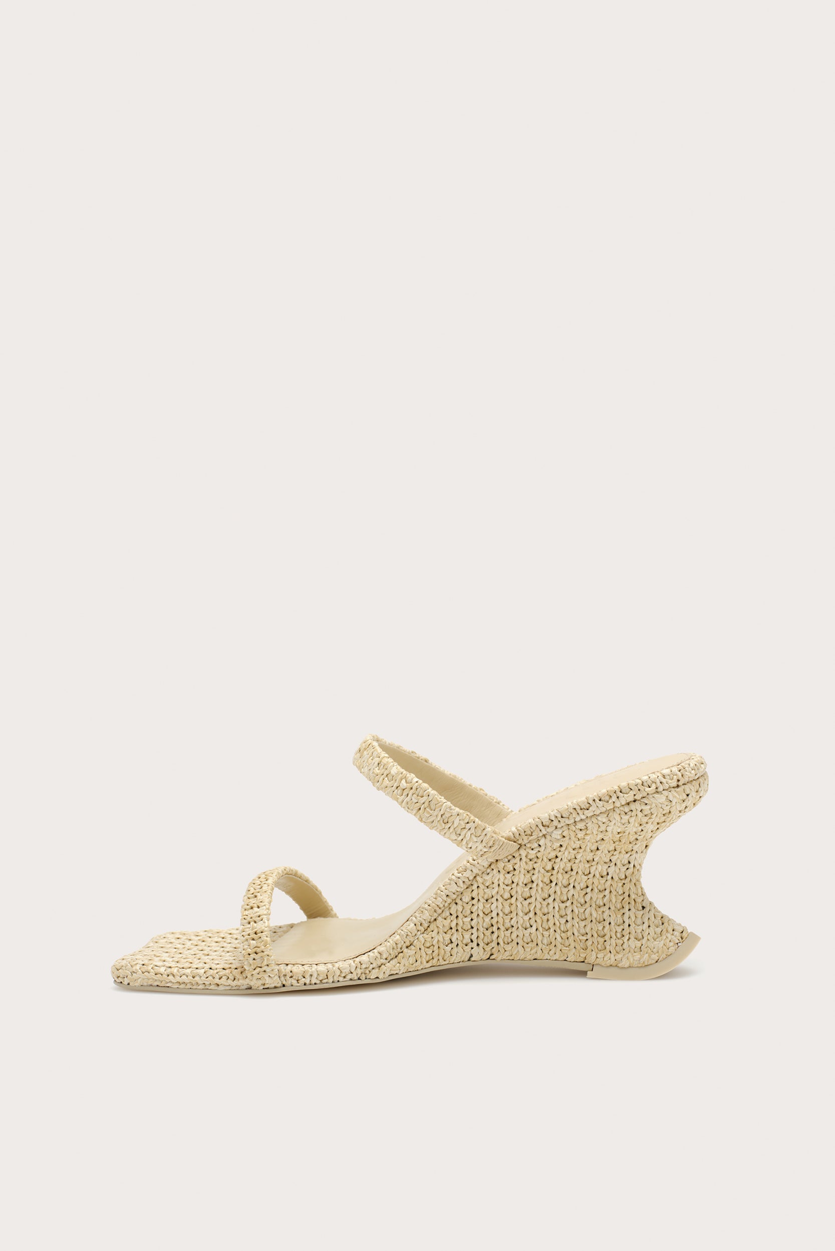 RAVENSANDAL_NAT_260108_Cult-Gaia_Product13315_WEBBED